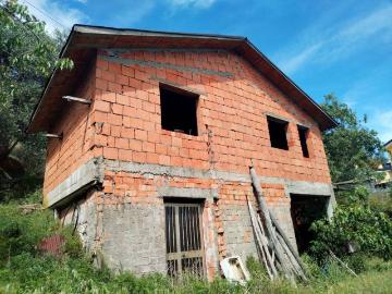 Appartamento in vendita a Follo SP