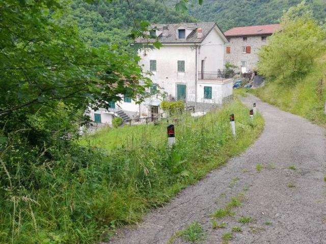 Appartamento in vendita a Fontanigorda GE