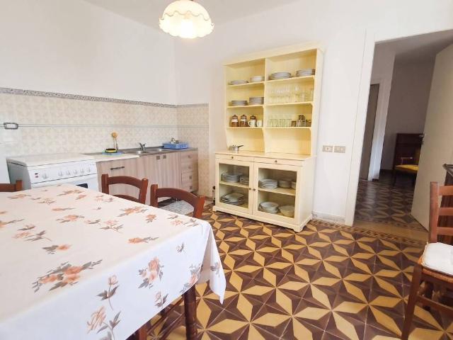 Appartamento in vendita a Fosdinovo MS