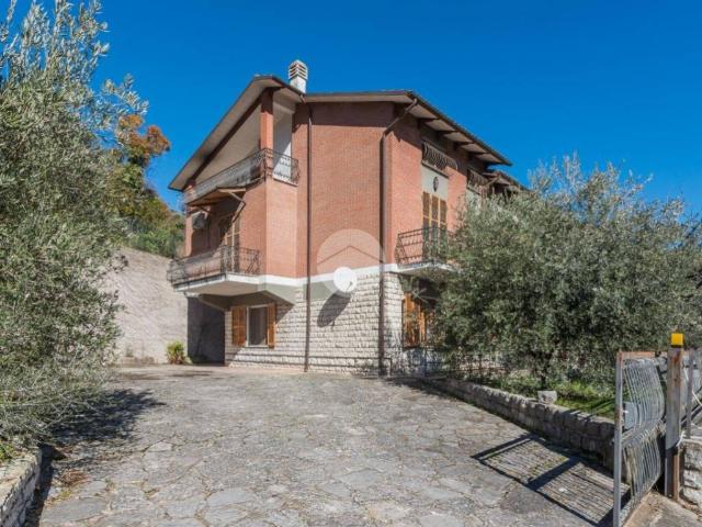 Appartamento in vendita a Fossombrone PU