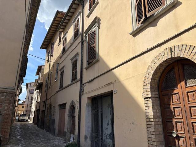 Appartamento in vendita a Fossombrone PU