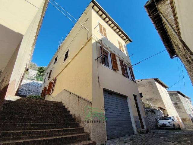 Appartamento in vendita a Fossombrone PU