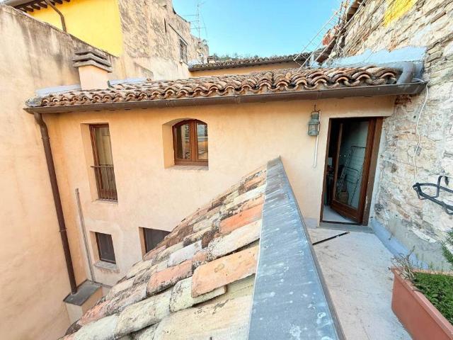 Appartamento in vendita a Fossombrone PU