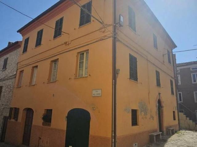 Appartamento in vendita a Fossombrone PU