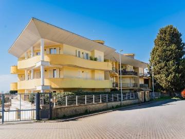 Appartamento in vendita a Formello RM