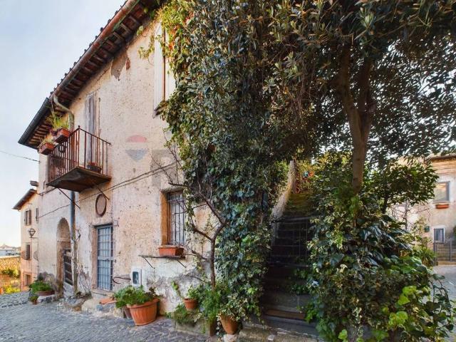 Appartamento in vendita a Formello RM
