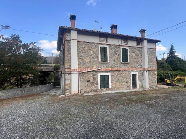 Appartamento in vendita a Fornovo di Taro PR