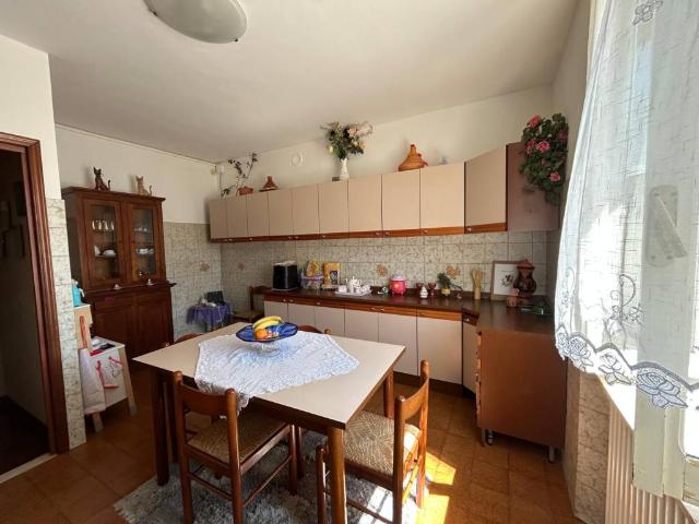 Appartamento in vendita a Fornovo di Taro PR