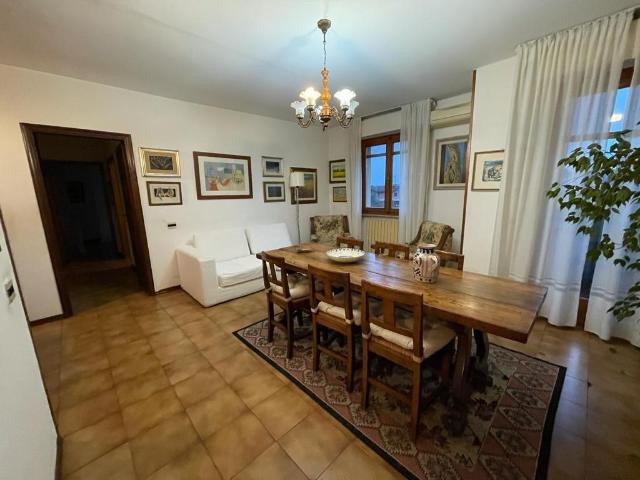 Appartamento in vendita a Forte Dei Marmi