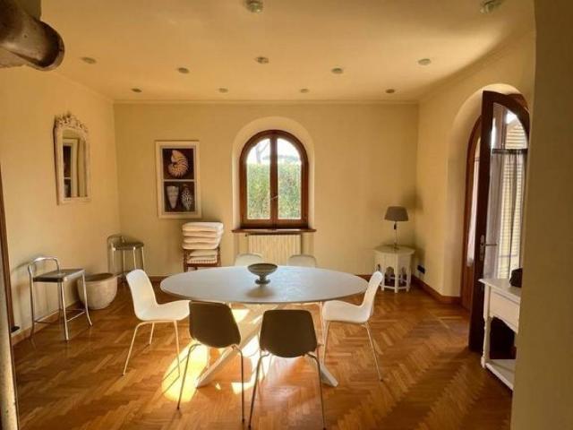 Appartamento in vendita a Forte dei Marmi LU