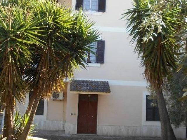 Appartamento in vendita a Frascati RM
