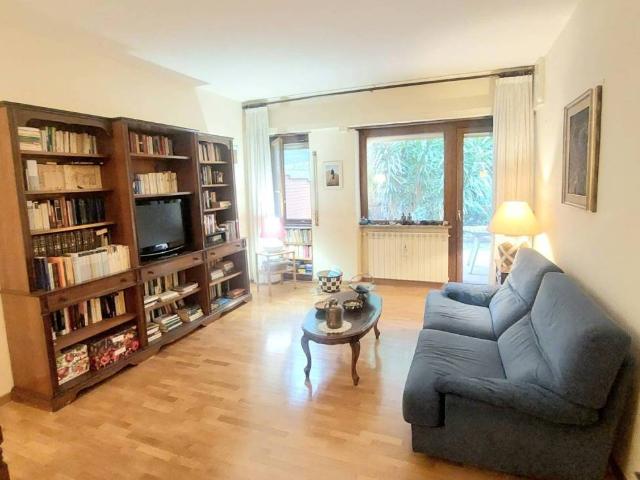 Appartamento in vendita a Frascati RM
