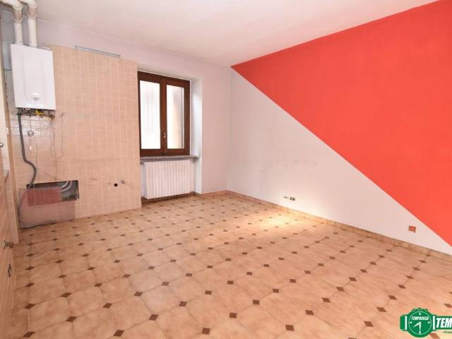 Appartamento in vendita a Front TO