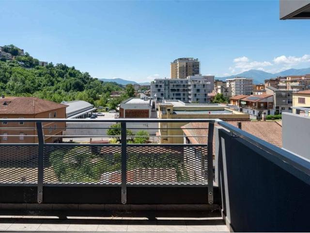 Appartamento in vendita a Frosinone FR