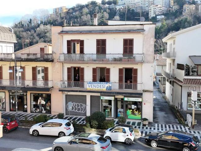 Appartamento in vendita a Frosinone FR