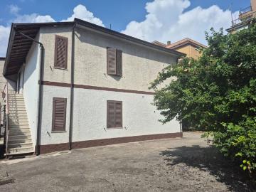 Appartamento in vendita a Frosinone FR