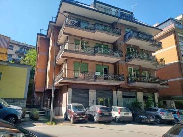 Appartamento in vendita a Frosinone FR