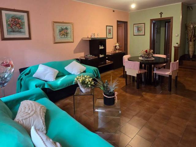 Appartamento in vendita a Gualtieri RE