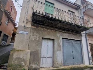 Appartamento in vendita a Gualtieri Sicaminò ME