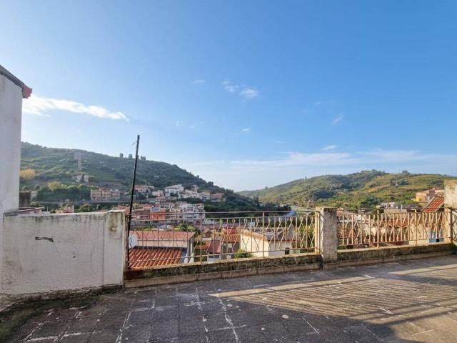 Appartamento in vendita a Gualtieri Sicaminò ME