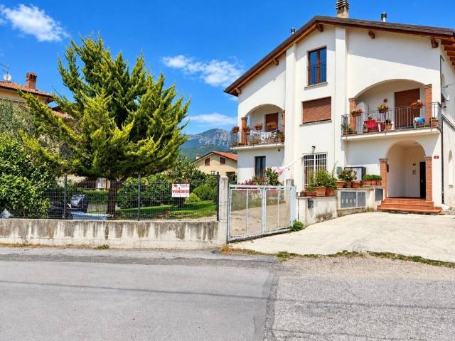 Appartamento in vendita a Gualdo Tadino PG