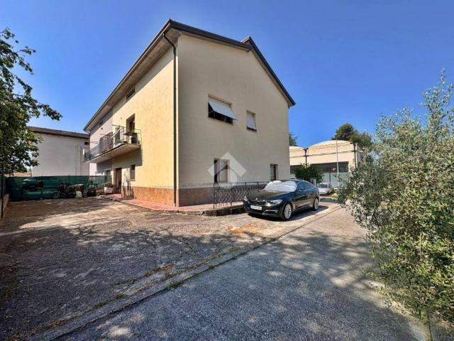 Appartamento in vendita a Gualdo Tadino PG