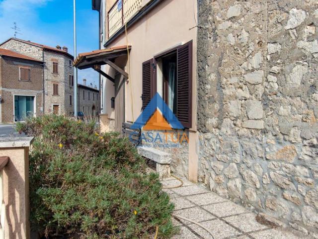Appartamento in vendita a Guardea TR