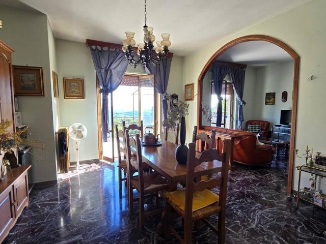 Appartamento in vendita a Guardea TR