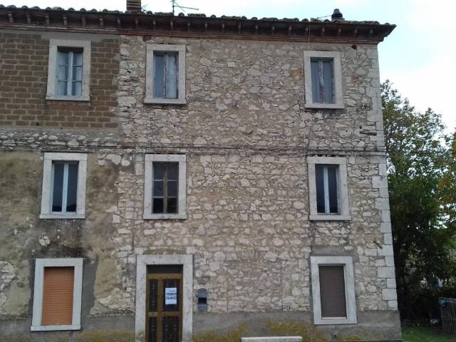 Appartamento in vendita a Guardea TR
