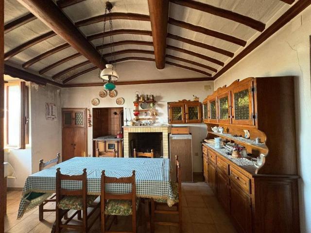 Appartamento in vendita a Gubbio PG