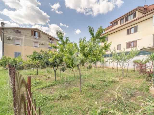 Appartamento in vendita a Guidonia Montecelio RM