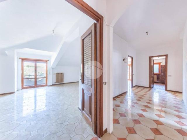 Appartamento in vendita a Guidonia Montecelio RM