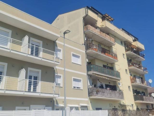 Appartamento in vendita a Guidonia Montecelio RM