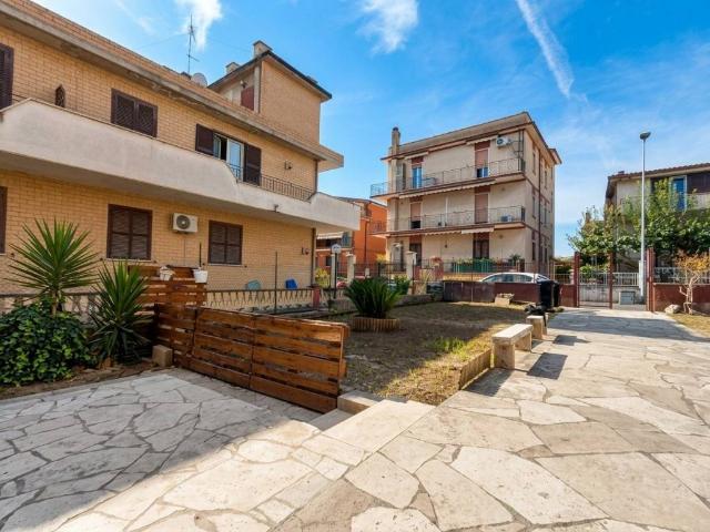 Appartamento in vendita a Guidonia Montecelio RM