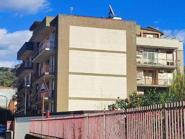 Appartamento in vendita a Gaggi ME