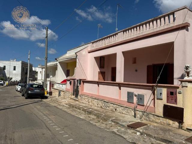 Appartamento in vendita a Gagliano del Capo LE