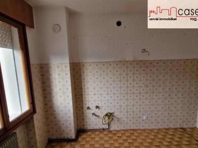 APPARTAMENTO in VENDITA a GAIARINE di 4 vani