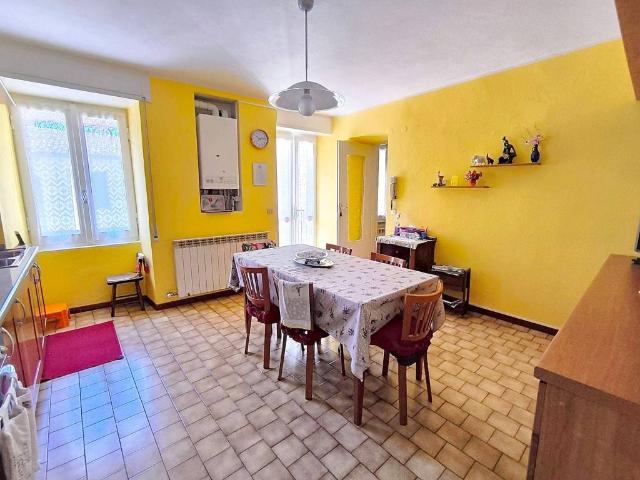 Appartamento in vendita a Galbiate LC