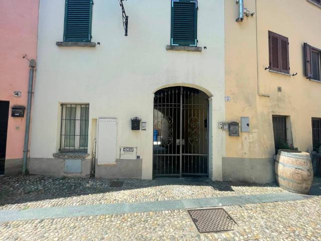 Appartamento in vendita a Galbiate LC