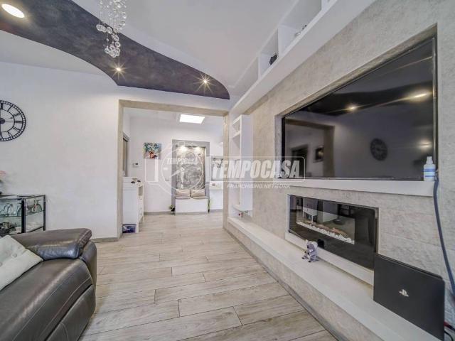 Villa in vendita a Gallarate VA