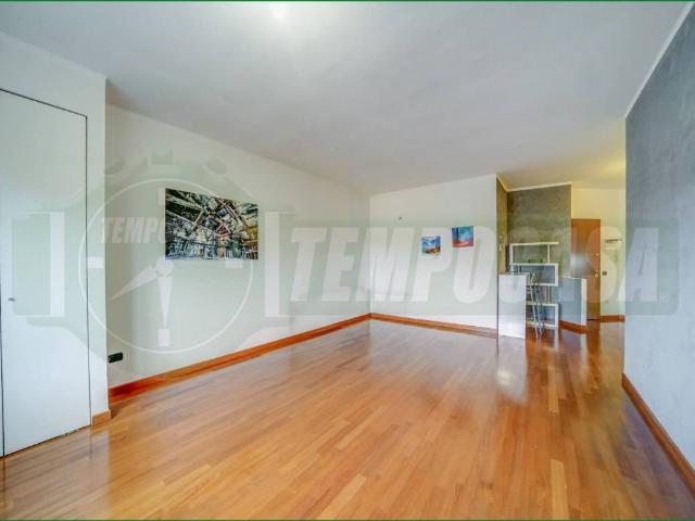 Appartamento in vendita a Gallarate VA