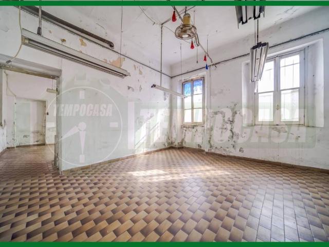 Appartamento in vendita a Gallarate VA