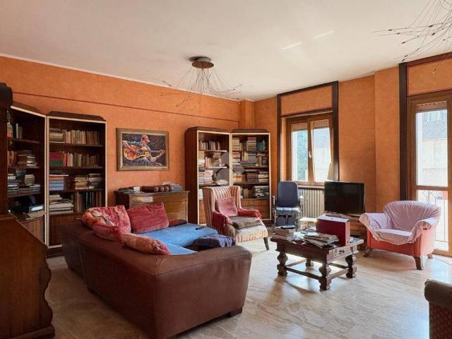 Appartamento in vendita a Gallarate VA