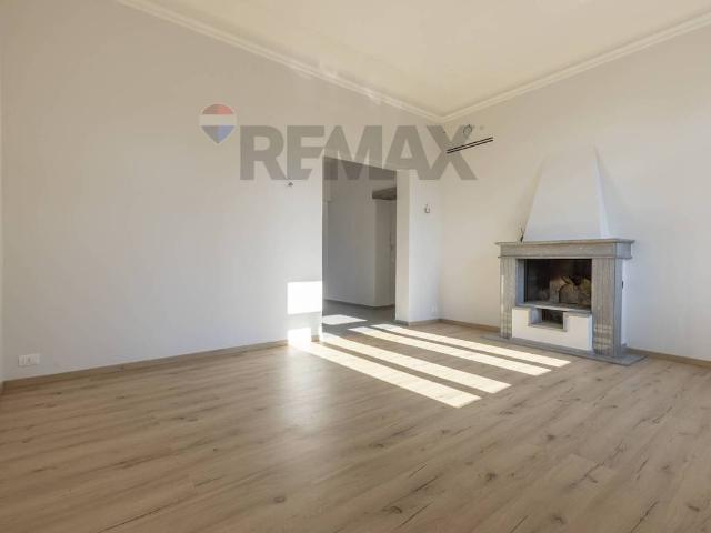 Appartamento in vendita a Gallarate VA
