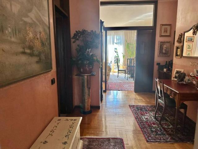 Appartamento in vendita a Gallarate VA