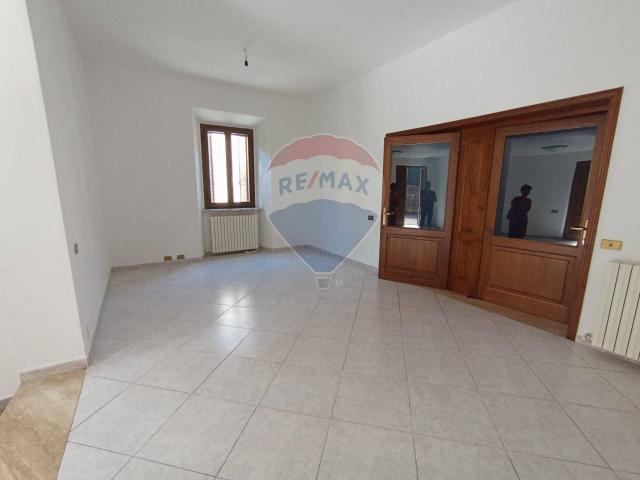 Appartamento in vendita a Gallicano