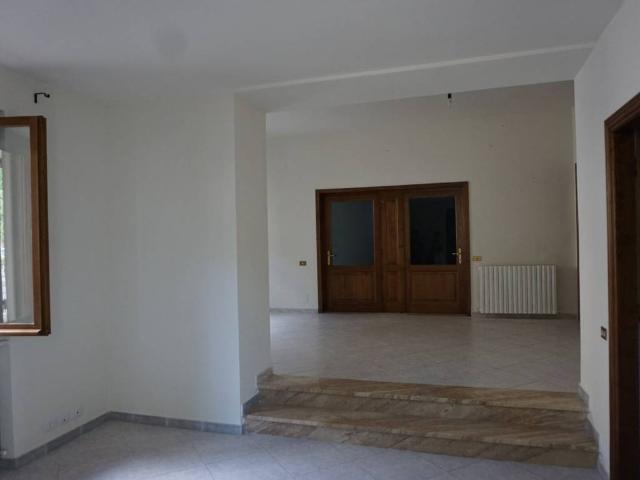 Appartamento in vendita a Gallicano LU