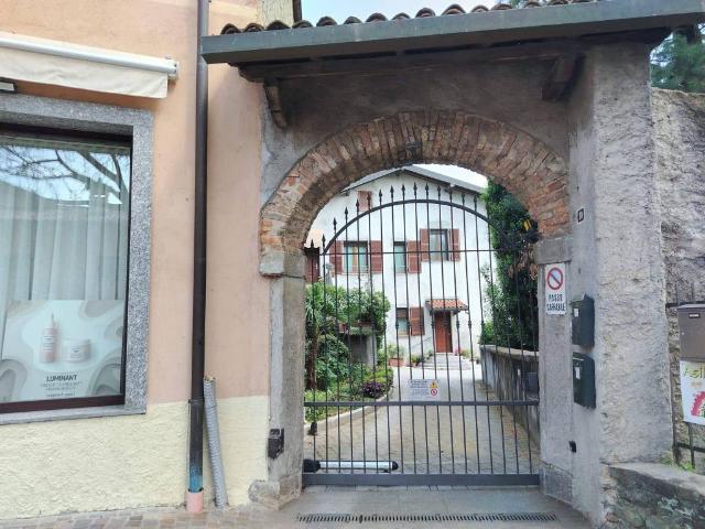 Appartamento in vendita a Galliate Lombardo VA