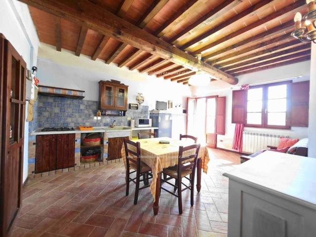 Appartamento in vendita a Gambassi Terme FI