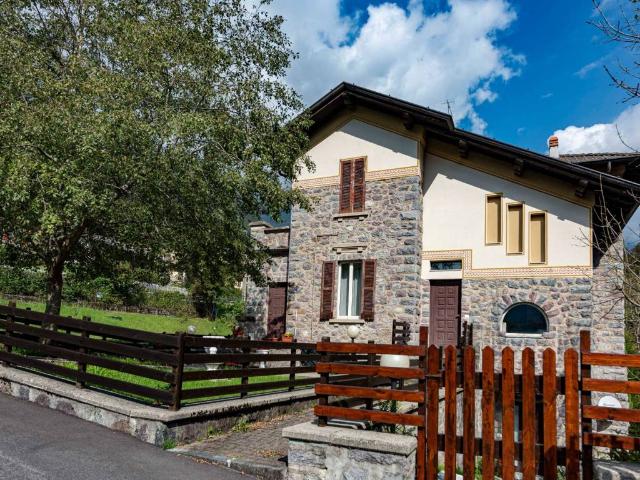 Appartamento in vendita a Gandellino BG